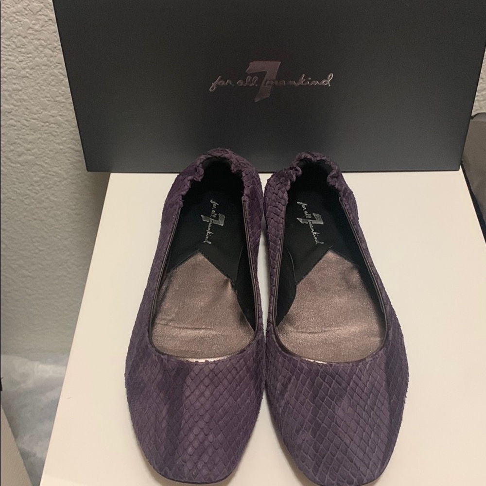 Seven for all Mankind flats